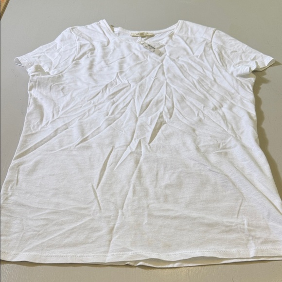 Madewell Essential Slim Tee in Lightweight Cotton Size medium - Picture 4 of 11